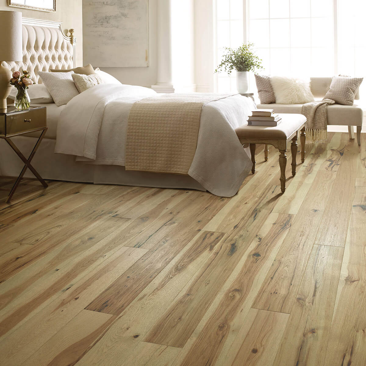 Bedroom hardwood flooring | Fantastic Floors